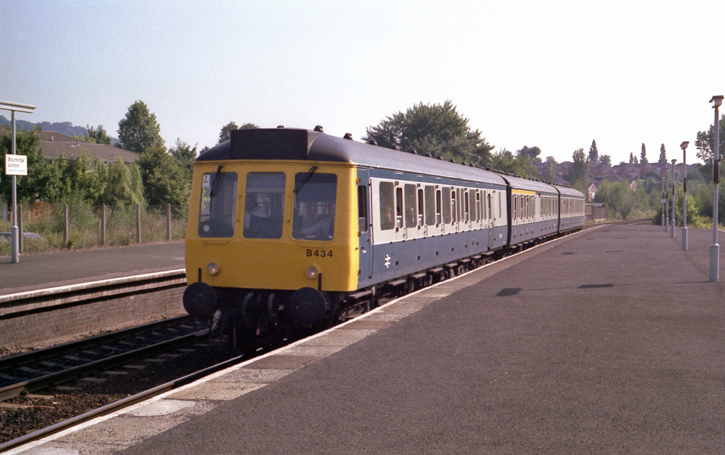 Class 117 set B434 at Stourbridge